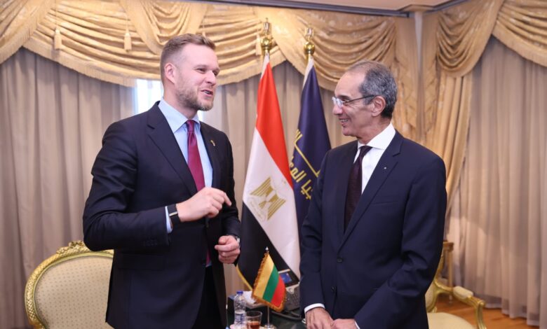 عمرو طلعت