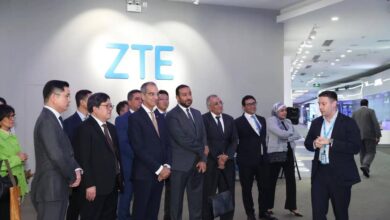 وزير الاتصالات