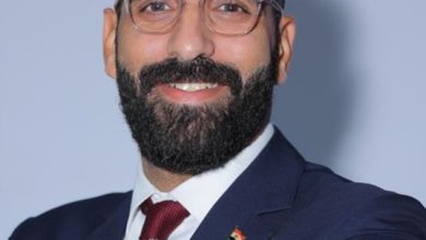 وزير الاتصالات