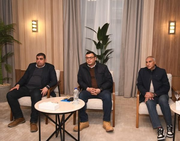وزير الإسكان