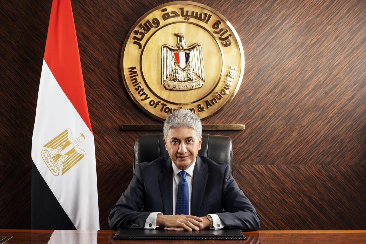 وزير السياحة