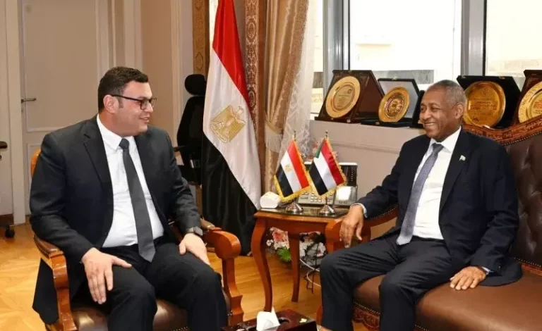 وزير الاسكان
