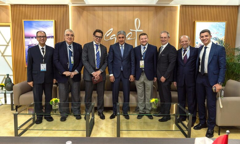 وزير السياحة