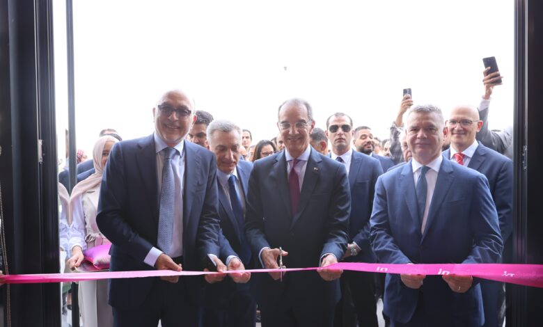 وزير الاتصالات 