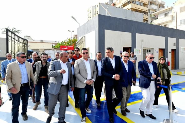 وزير الإسكان