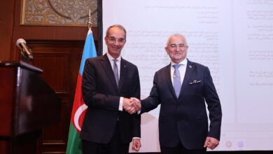  وزير الاتصالات