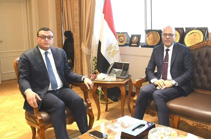 وزيرا الإسكان