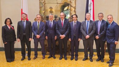 وزير الاتصالات