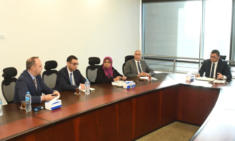 وزير الإسكان