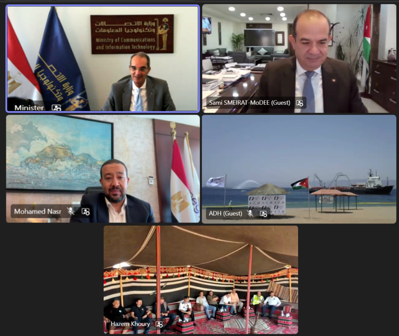وزير الاتصالات