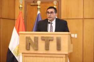 وزير الاتصالات