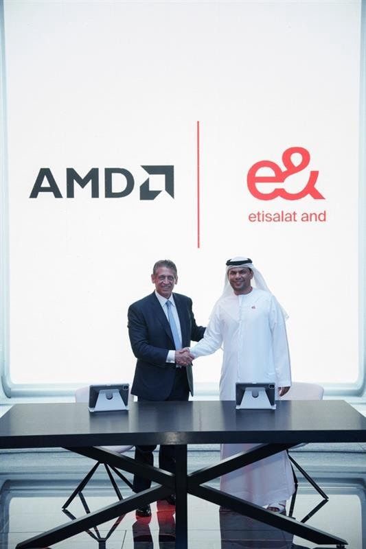 إي آند الإمارات