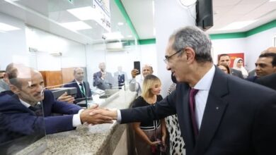 وزير الاتصالات