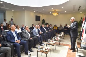 وزير الاستثمار والتجارة الخارجية