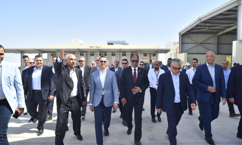 وزير الاستثمار والتجارة الخارجية