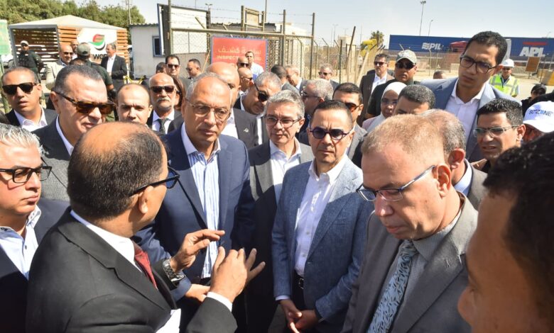 وزير الاستثمار والتجارة الخارجية