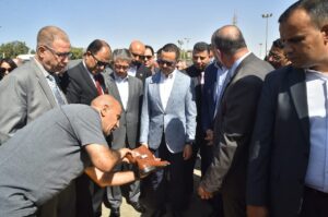 وزير الاستثمار والتجارة الخارجية