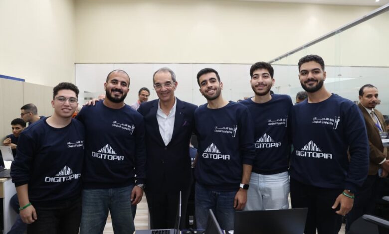 وزير الاتصالات