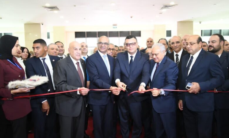 وزير الاسكان