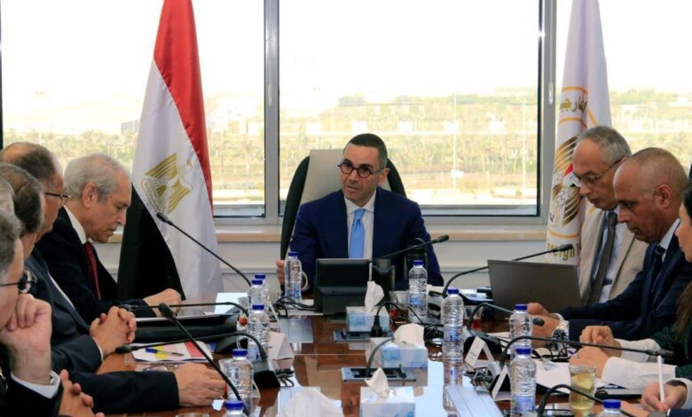 وزير الاستثمار 