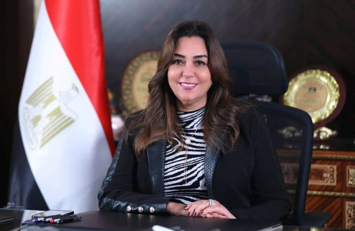 منال عوض
