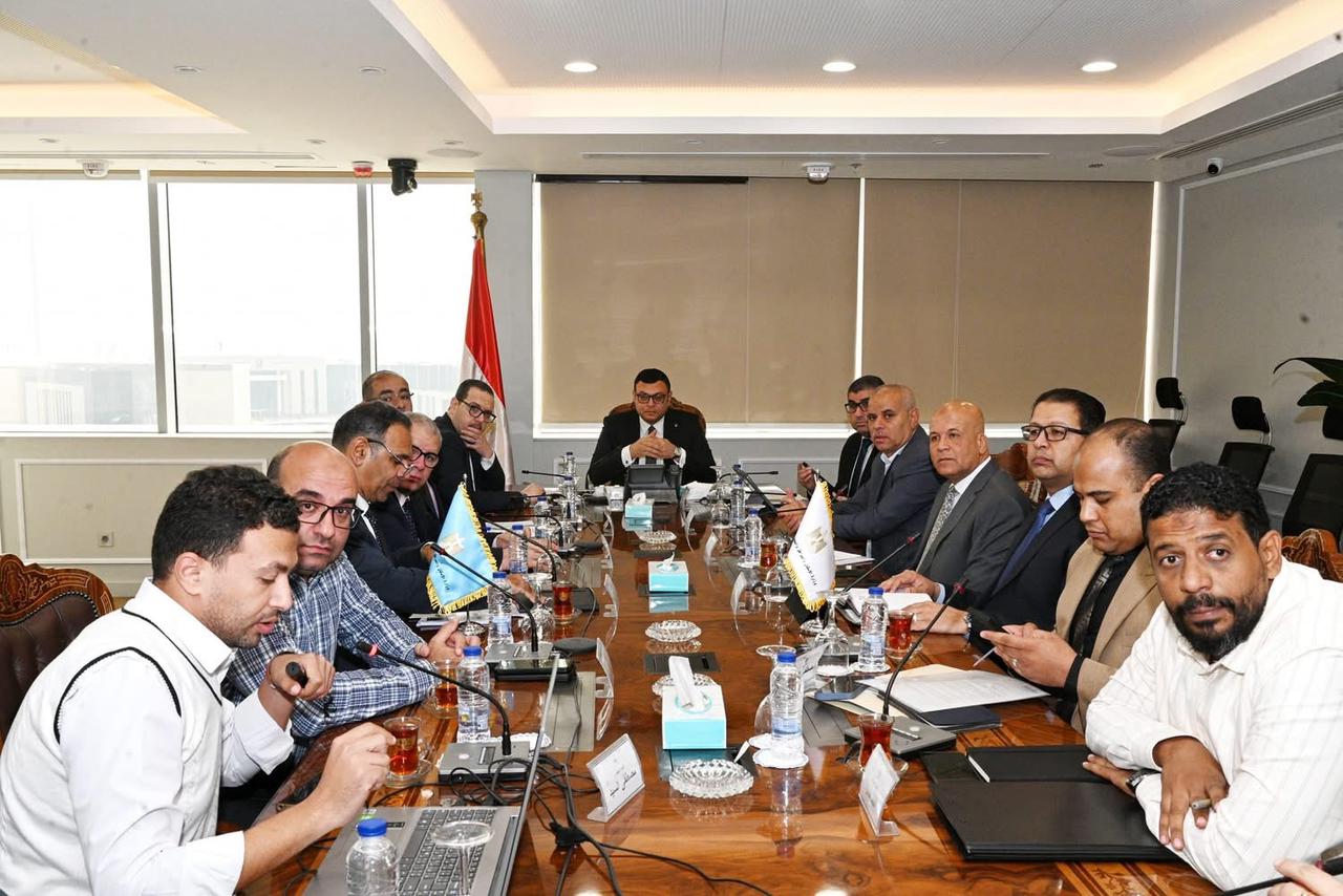 وزير الإسكان