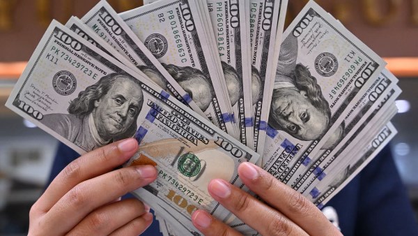 سعر الدولار