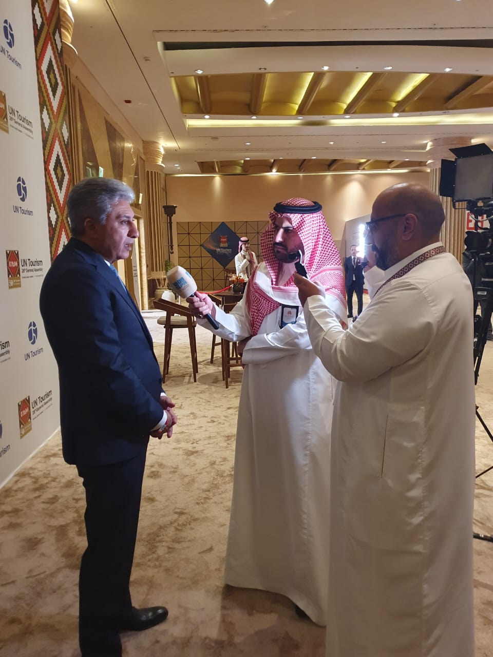 وزير السياحة