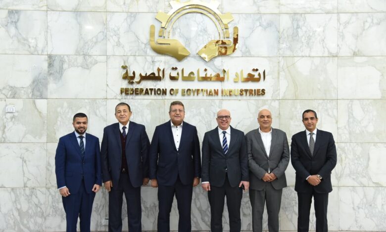 طارق شكري
