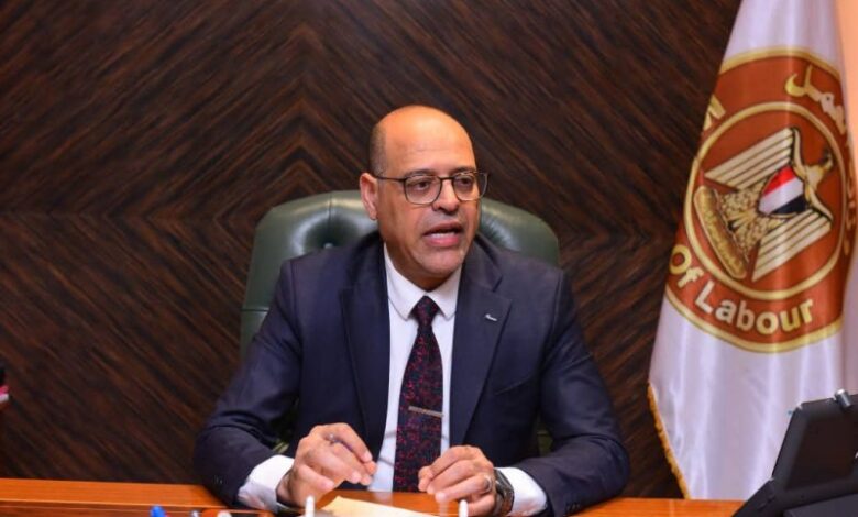 وزير العمل