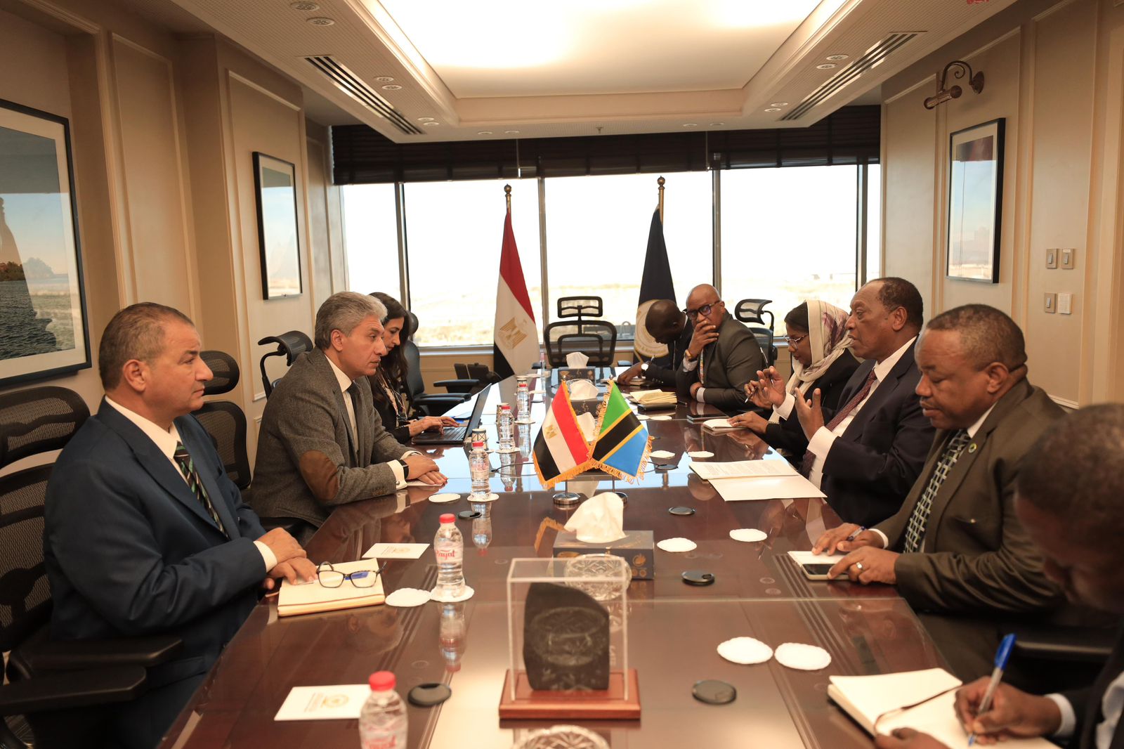 وزير السياحة