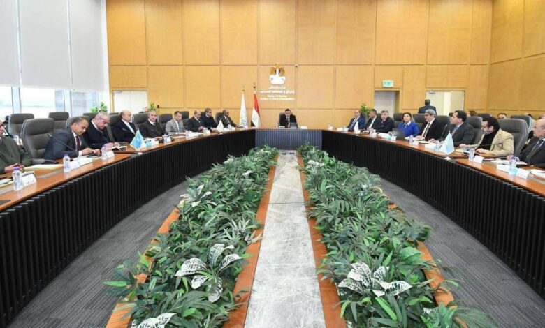 وزير الإسكان