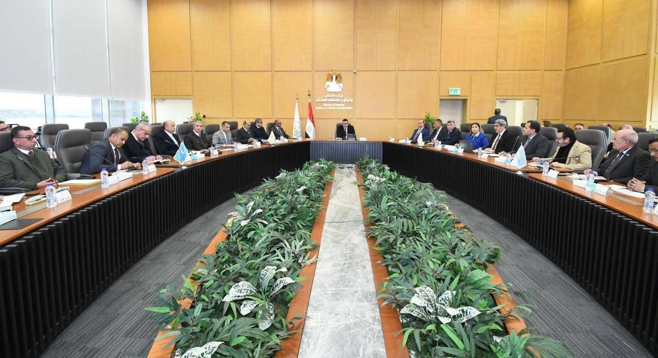 وزير الإسكان