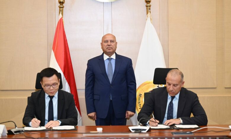 وزير الصناعة