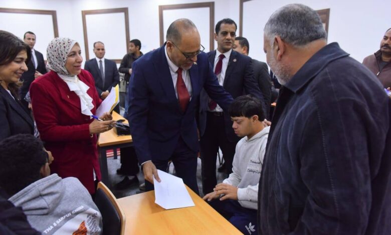 وزير العمل