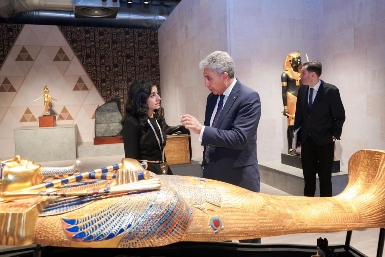 وزير السياحة