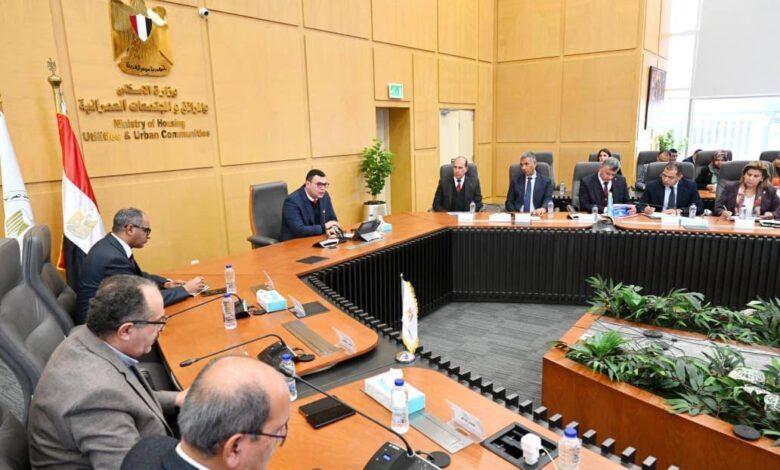 وزير الإسكان
