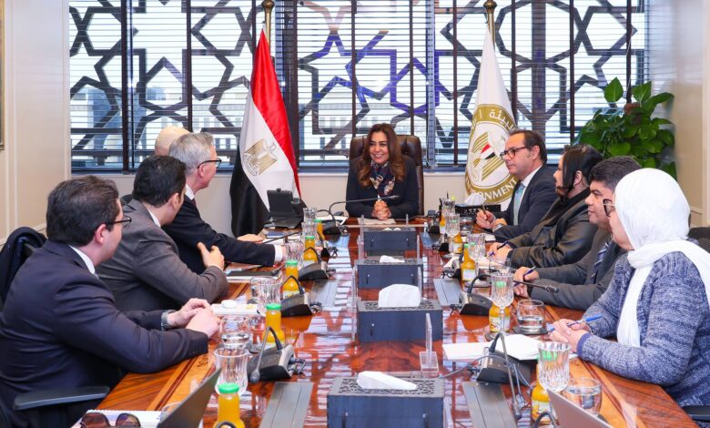 وزيرة البيئة