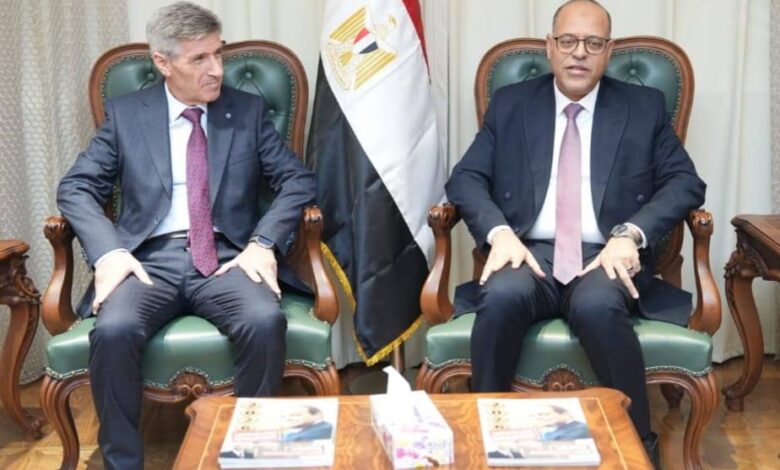 وزير العمل