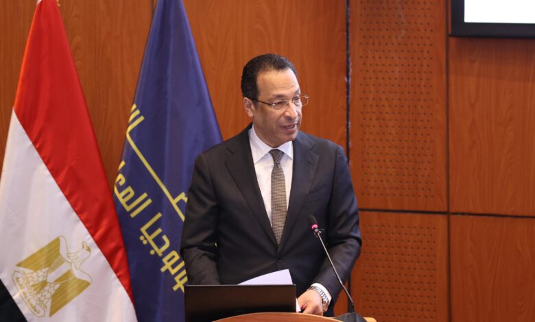 وزير الاتصالات