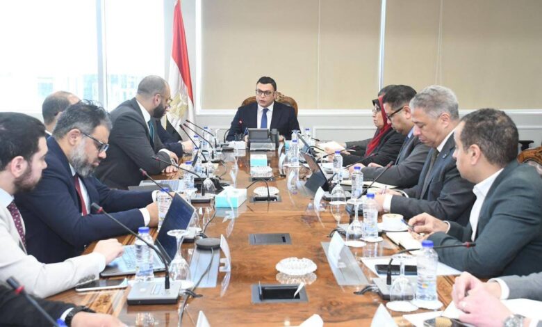 وزير الإسكان