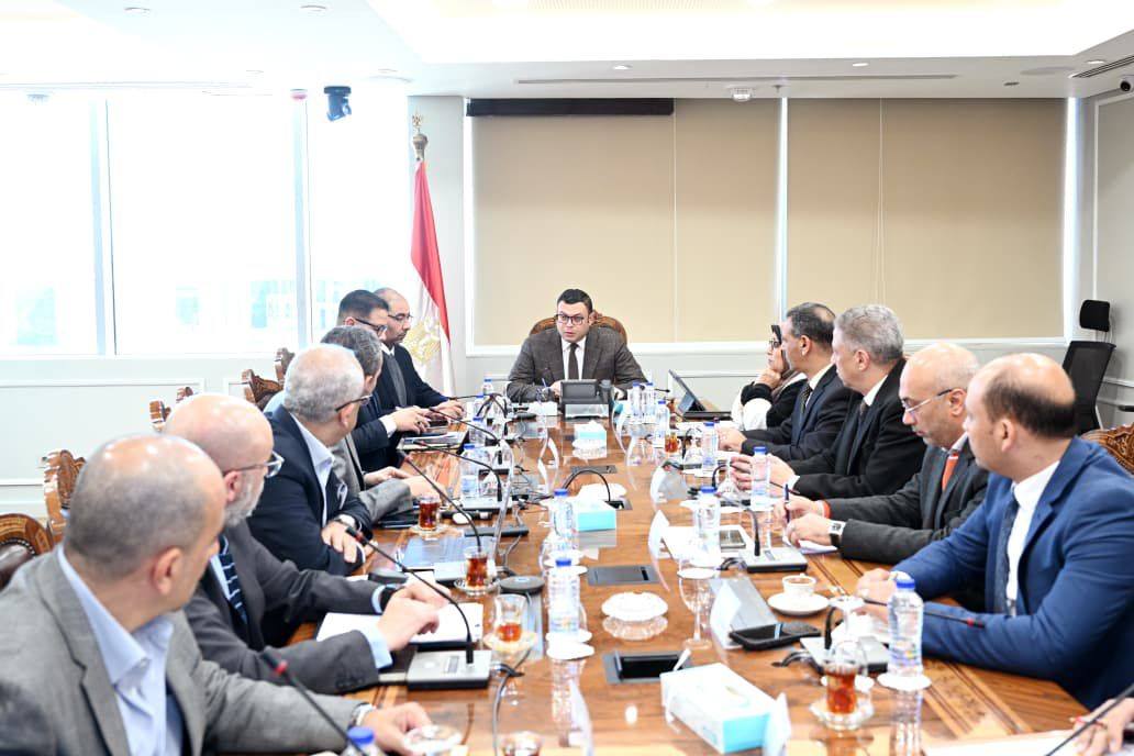 وزير الإسكان