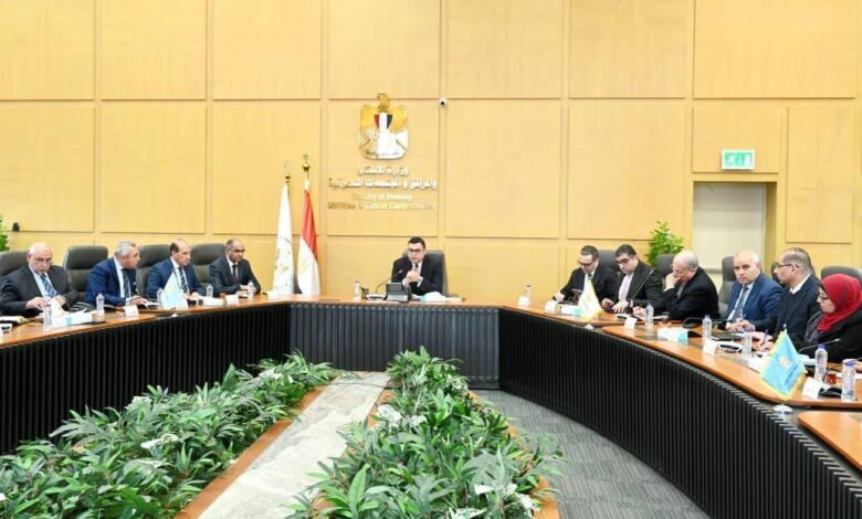وزير الإسكان