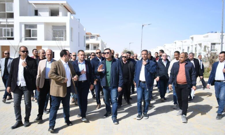 وزير الإسكان