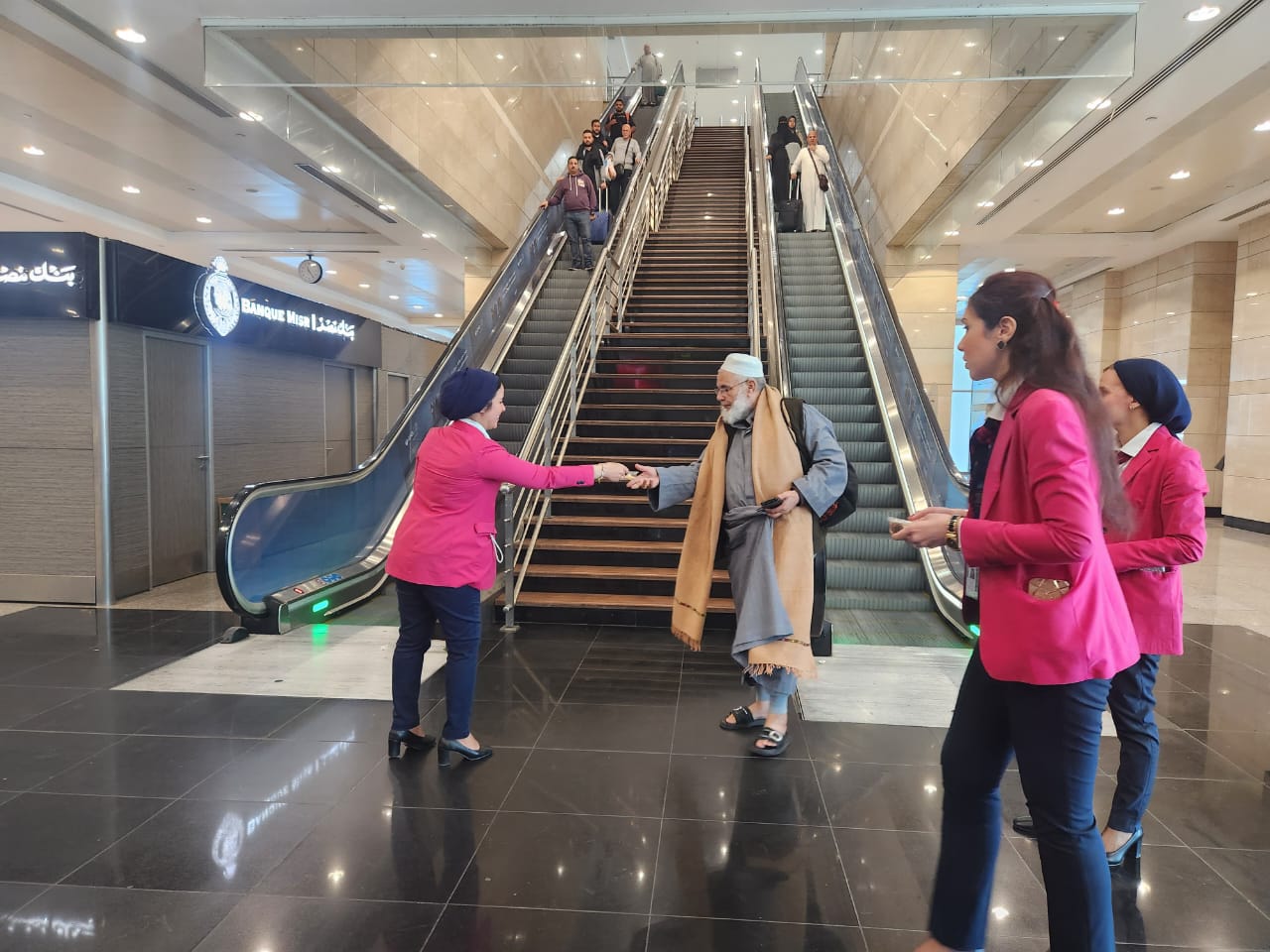مطار القاهرة