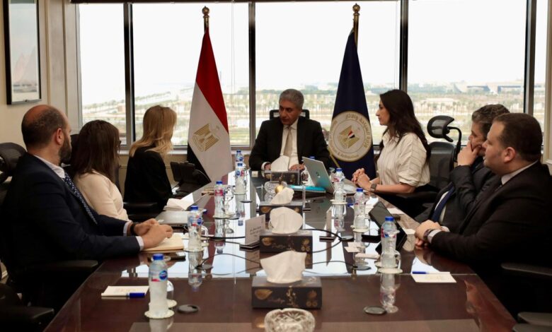 وزير السياحة
