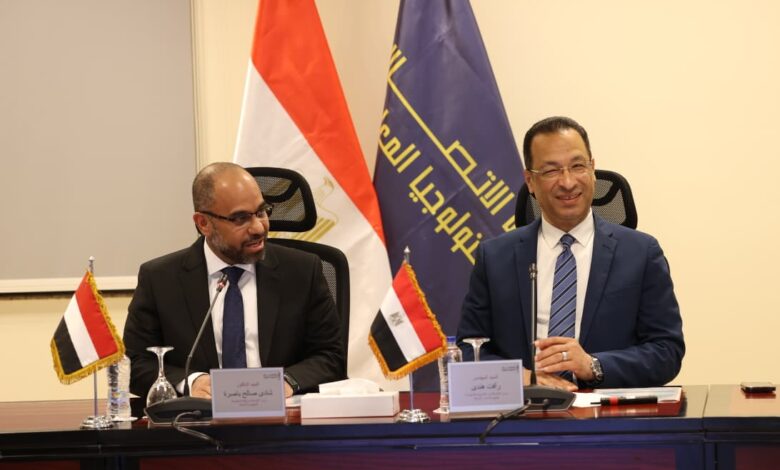 وزير الاتصالات