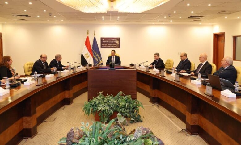 وزير الاتصالات