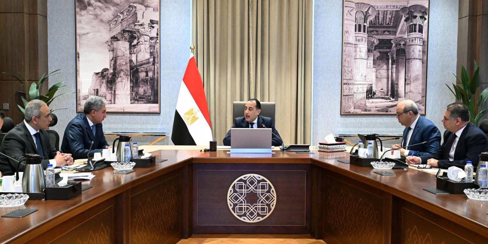  رئيس الوزراء