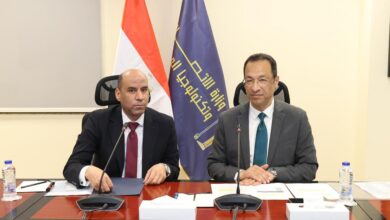 وزيرا الاتصالات